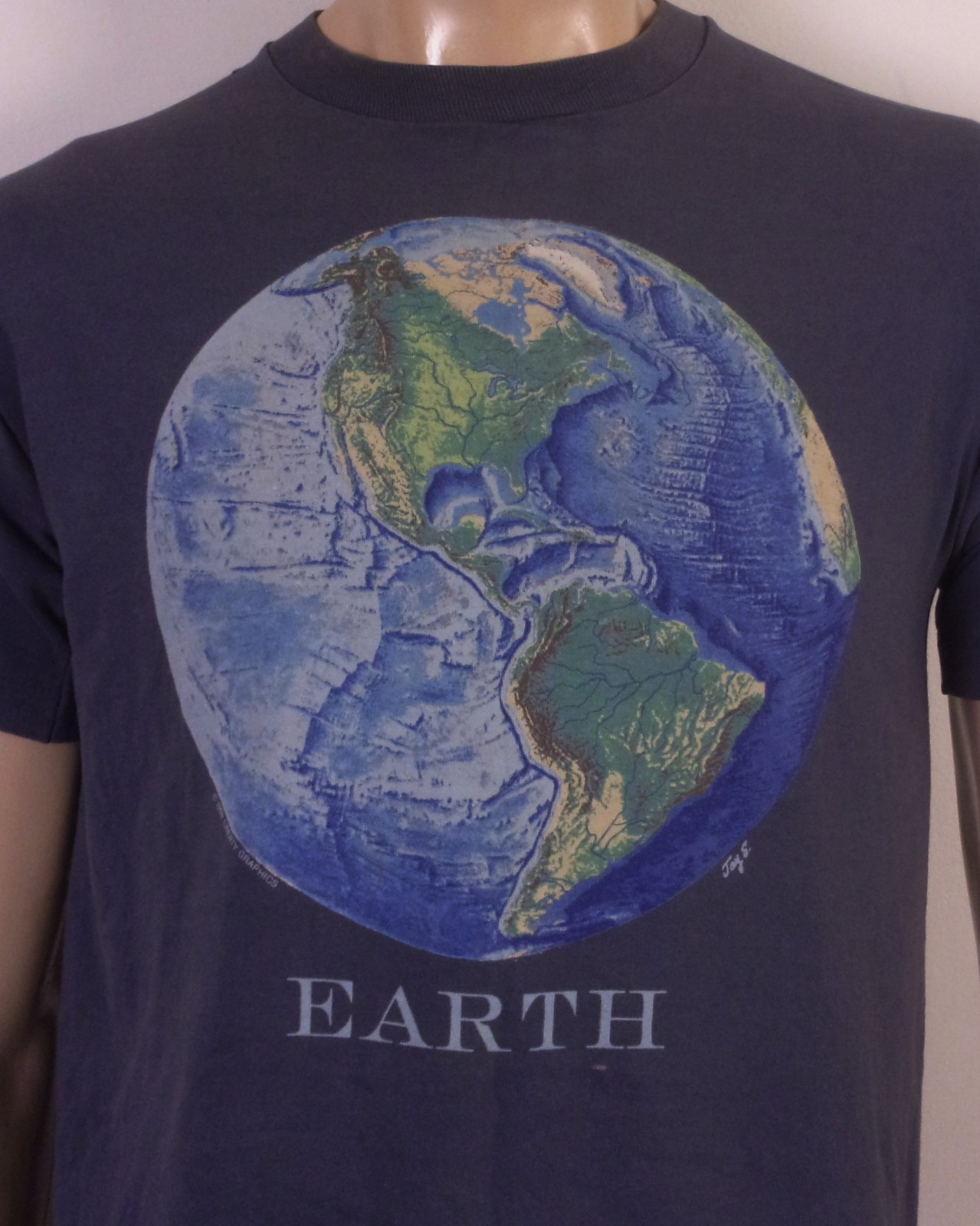 vintage 90s single stitch 1994 Earth T-Shirt Planet Space Constellations SZ M
