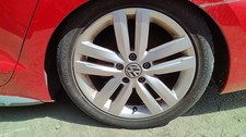 Used Wheel Fits 2012 Volkswagen Jetta Gli 5x112mm 17x7 Alloy 5 Double Spoke Str