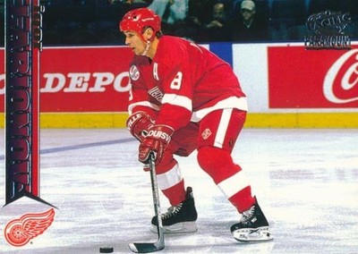 1998-99 Paramount SILVER #77 IGOR LARIONOV - Detroit Red Wings