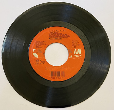 Aaron Neville   House On A Hill / Everybody Plays The Fool   45 Vinyl Record 7 