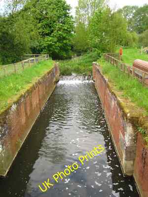 Photo 6x4 Bosmere Lock Grinstead Hill  c2015