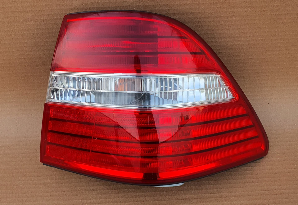 LEXUS LS430 2004-2006 lado derecho pasajero lado LED luz trasera OEM Jdm usado Foto 2 de 4