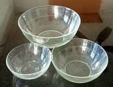 3 VINTAGE CLEAR DURALEX FRANCE MIXING BOWLS