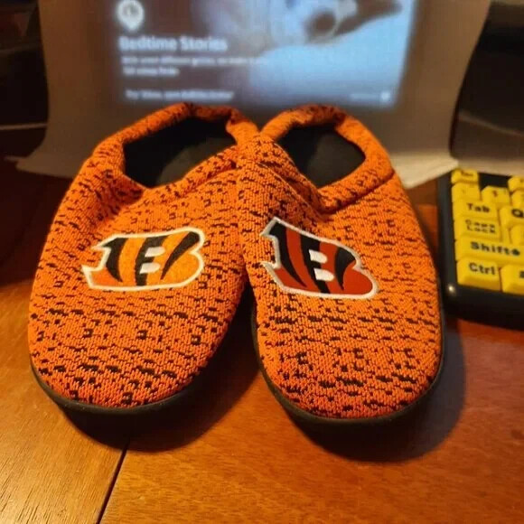 SAOLA Ciabatta Cincinnati Bengals NFL Poly Knit suola coppa taglia S (7 8) PreLoved ottima