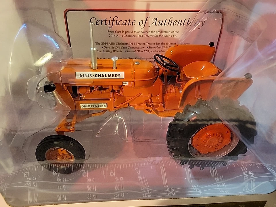 Allis Chalmers D-14 w/Bar Grille  1/16th Diecast Tractor Replica By SpecCast - Image 2 of 4