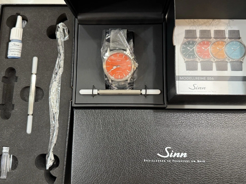 Sinn 556 CR Rojo Cornalina Edición Limitada (solo 400) Automático + Pulsera Nueva Foto 3 de 4