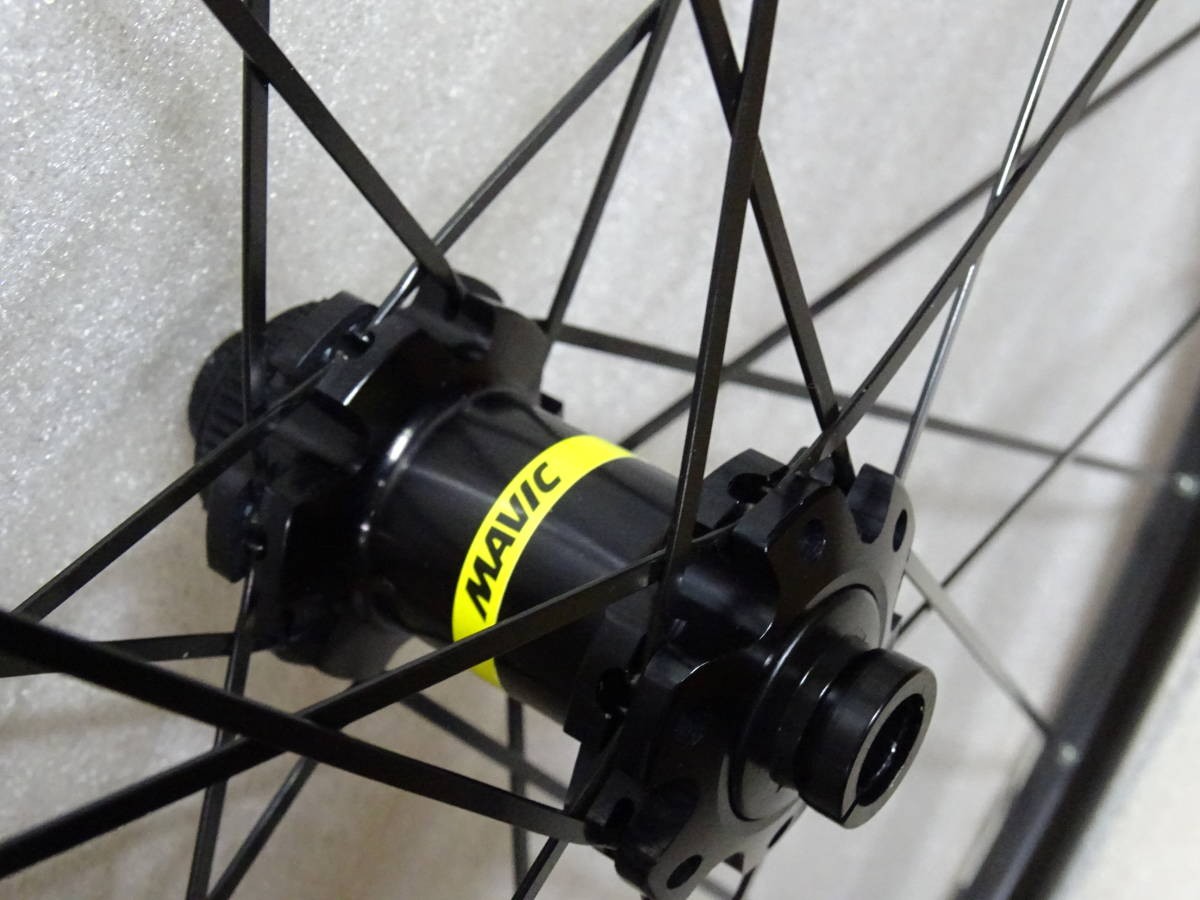 Mavic Aksium Elite UST Disc Wheelset 700c Shimano 11s Centerlock