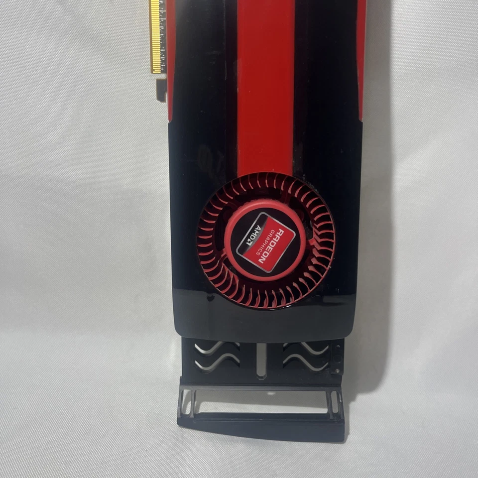 AMD Radeon HD7950 3GB 4K Graphics Card Apple Mac - Image 3 of 4