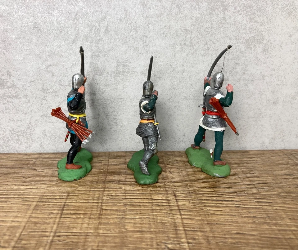 Vintage Britains Swoppet Knights Archers x3 1960s Swoppets - Image 4 of 4