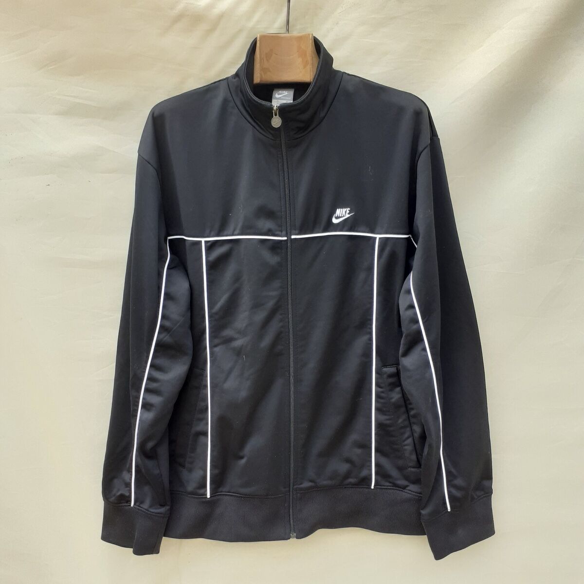 Nike Vintage 00s Track Jacket Men's Extra Large Black White Nike Vintage 00s Track Jacket Men's Extra Large Black White