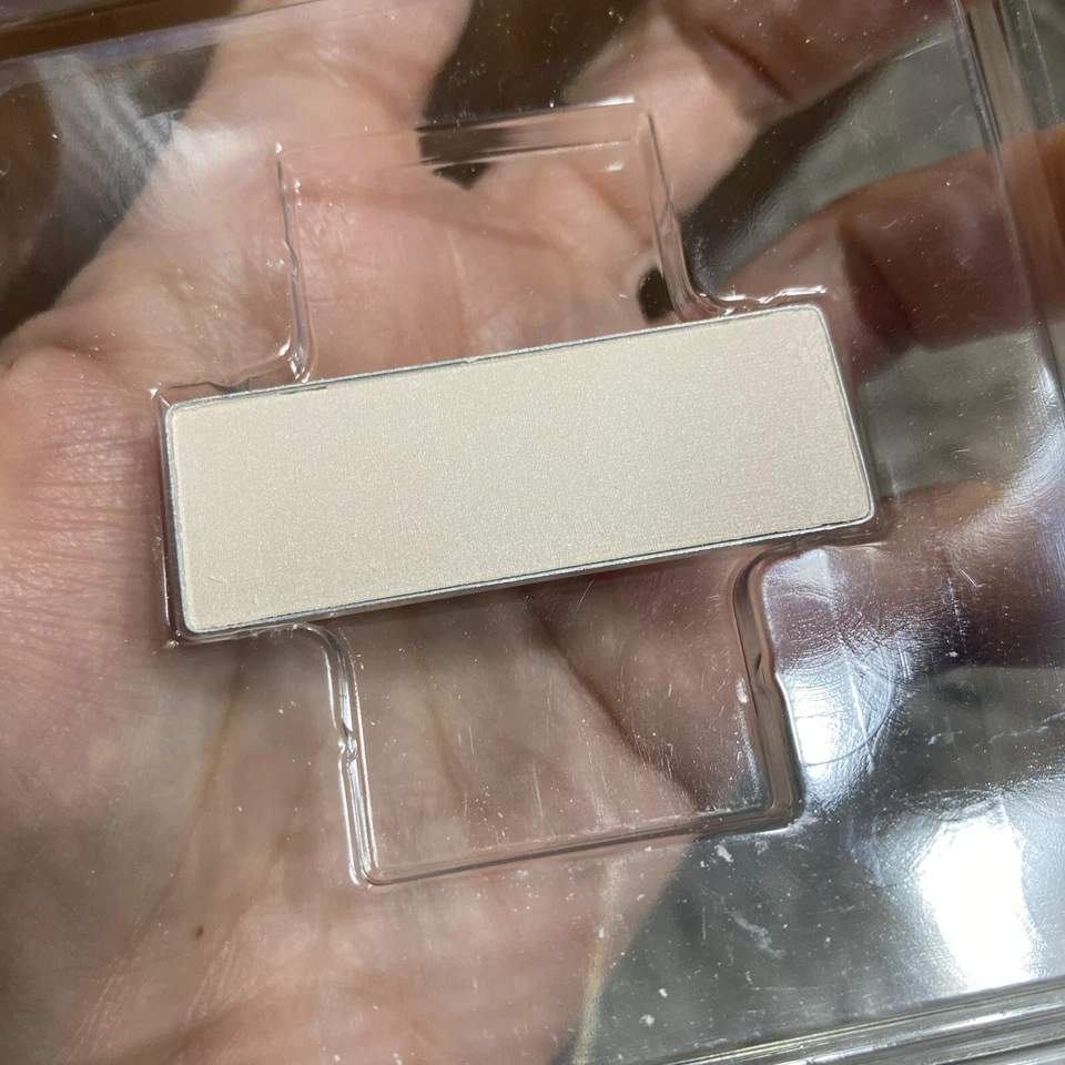 Calvin Klein Eyeshadow Single Refill In Shade 11 Pink Opal New Rare - Image 3 of 3