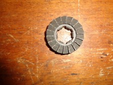 Engranaje de piñón de trinquete de arranque usado Triumph 650 750 Bonneville Tiger 57-0731