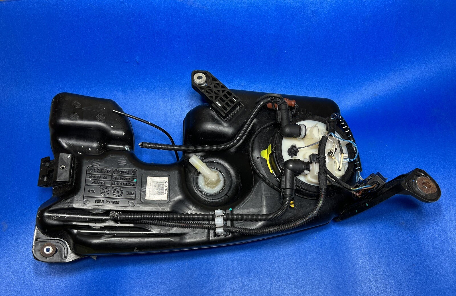 20082009 AUDI Q7 3.0L Diesel Exhaust Fluid TANK / DEF Reservoir