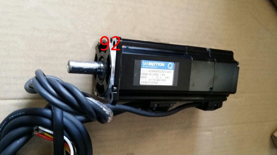 1PC SANYO DENKI AC SERVO MOTOR Q2AA05020DCS00 NEW FREE