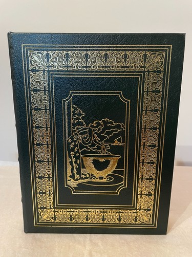 Livre du mythe grec une merveille et contes en bois d'enchevêtrement Hawthorne et Parrish Easton Press