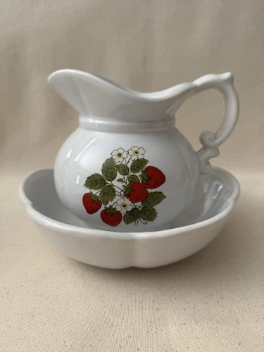 Vintage McCoy strawberry pottery pitcher & scalloped bowl