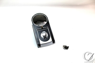 2005 05 Harley FLSTN Softail Deluxe Tank Gauge Cover Dash Console With Key