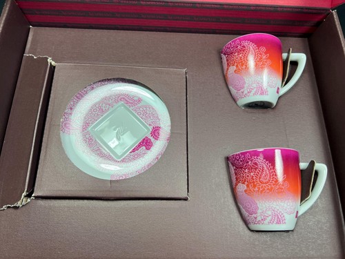 175) NEU BOX NESPRESSO CLASSIC ESPRESSO SPECIAL CLUB 2007 2 DEMITASSE & UNTERTASSEN