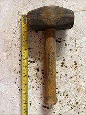 Vintage Woodings Verona Made in USA 4 lb short handled Sledge Hammer