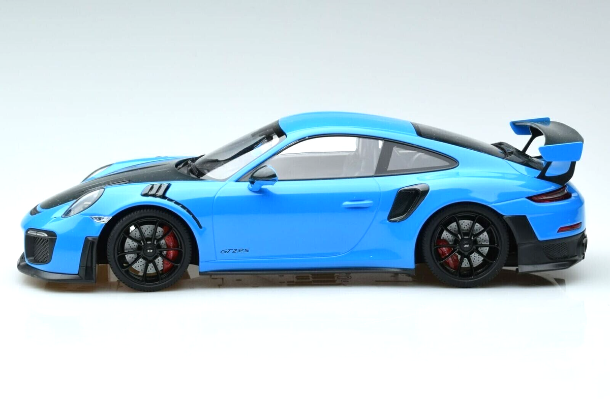 1/18 Porsche 911 GT2 RS (991.2) 2018 Blue Model Car by Minichamps