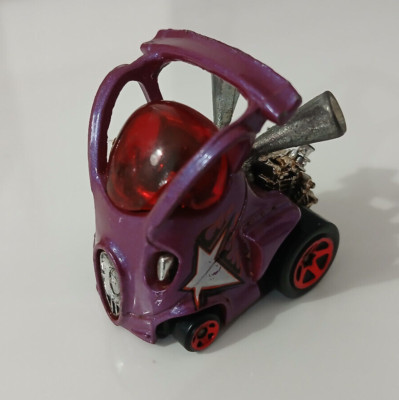 Hot Wheels 1/64 Vintage Fuchsia Purple 2000 Hyper Mite Action Figure Car