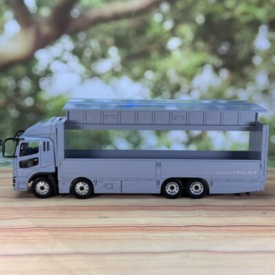 1/43 Scale FUSO Super Great Tractor truck Grey Diecast Model Toy