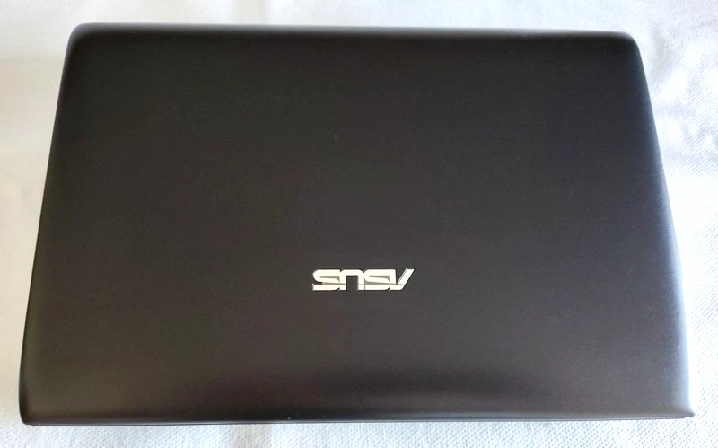 ISTYLE 10.1 Laptop X10, Windows 10 Notebook, Mini Netbook Con 2GB RAM 32gb Ssd Ultra Thin Computer Pc With Built In Wifi Bluetooth Mini Pc With Complete Kit Small Laptop For Kids Students