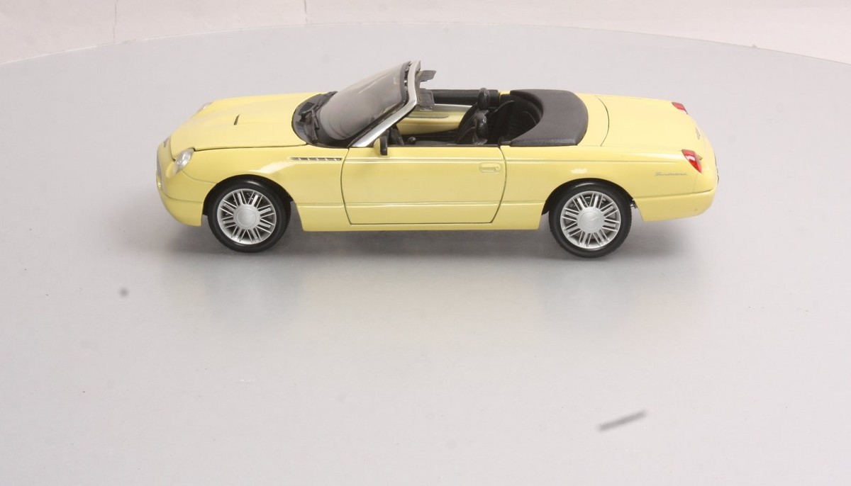 Maisto Thunderbird Show Car Special Edition 1 18 for sale