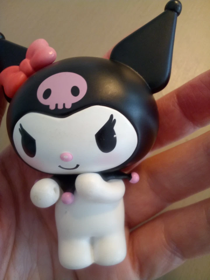 Figura PVC Hello Kitty and Friends Kuromi Juguete Vinilo Figura ANIME 3" Foto 4 de 4