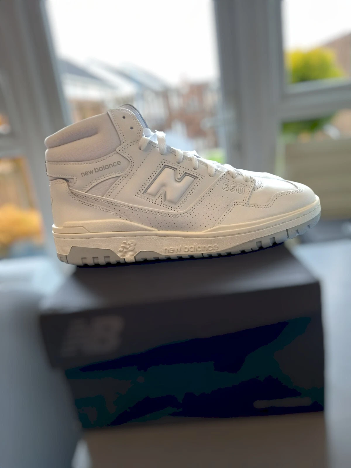 New Balance 650R scarpe da ginnastica uomo bianche (prezzo consigliato £ 139 99) nuove UK:9