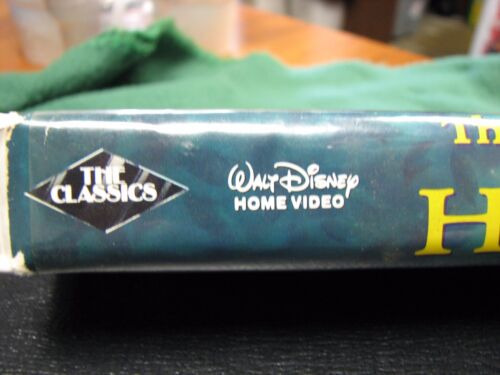 The Fox & The Hound VHS 1993 Walt Disney's Black Diamond Classic RARE W/ Label - Picture 3 of 9