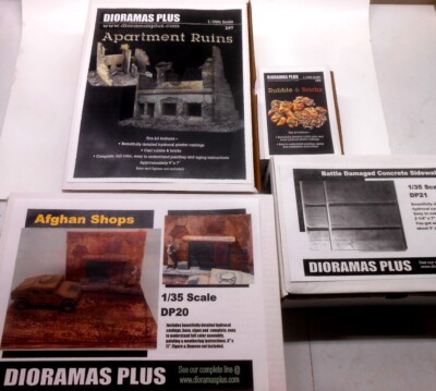 Dioramas Plus 2 Kit Set Building Ruins Iraqi Middle East 1/35 Diorama + Extras!