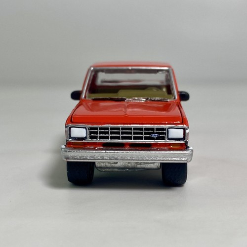 Johnny Lightning 1983 Ford Ranger & Blue MotorMax 6052 Pickup 1:64 Diecast Lot - Picture 3 of 24