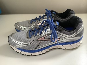 narrow men's running shoes