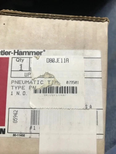 EATON CUTLER-HAMMER D80JE11A PNEUMATIC TIMER - TYPE PN - ON DELAY 120V 