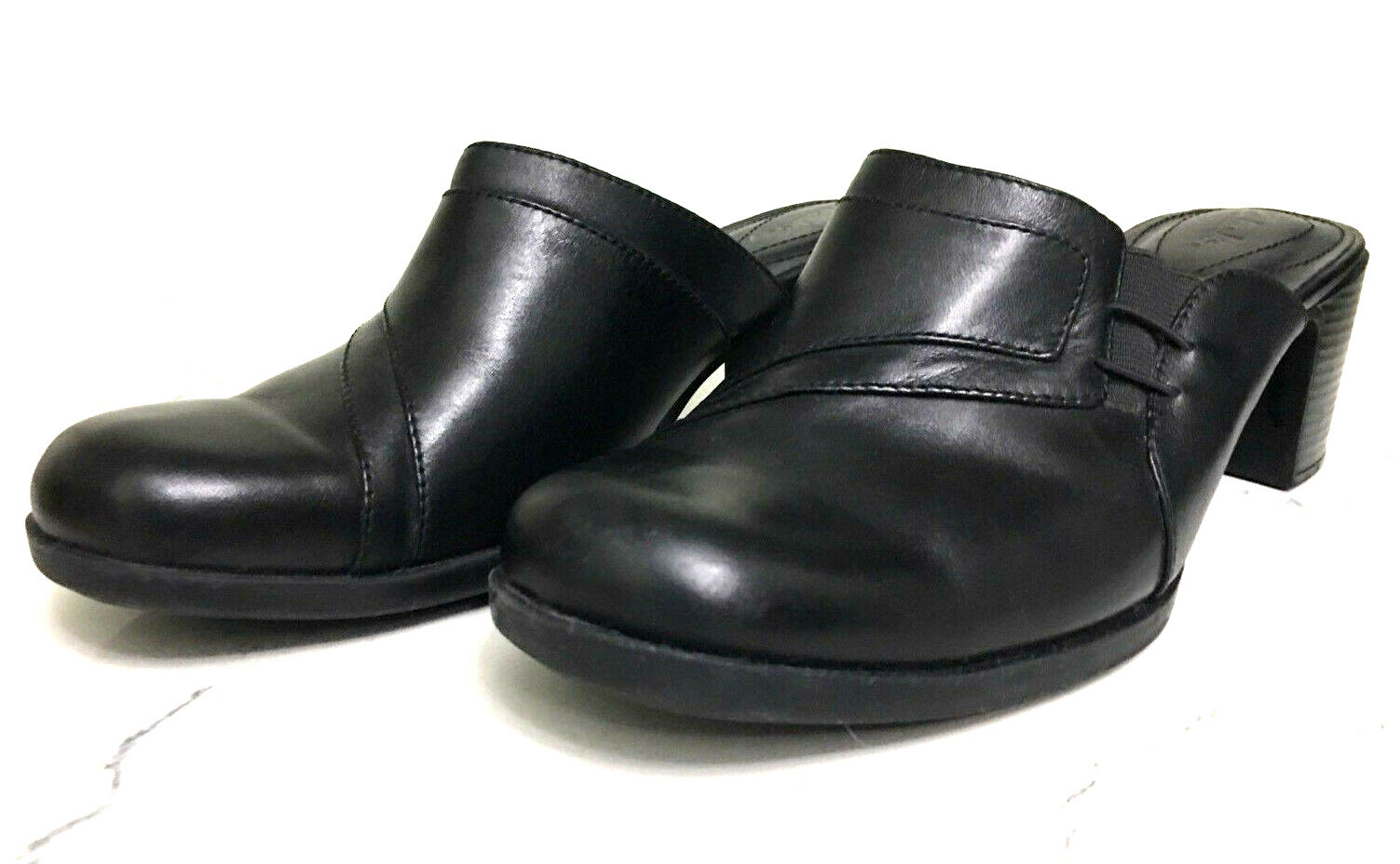 clarks black leather clogs