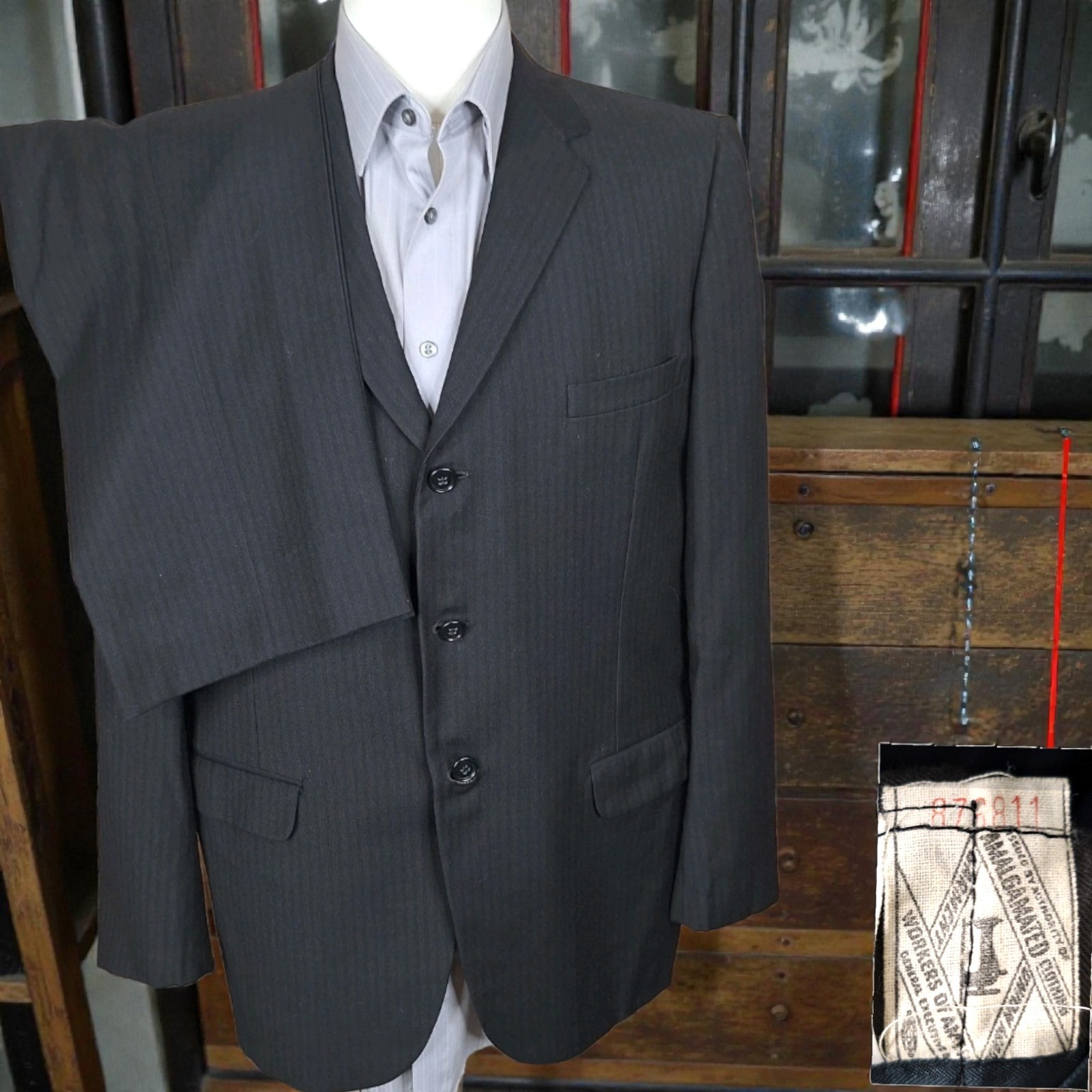 1960s Griffin Clothes 2 Piece Suit Mens 40r 32X30 Black Stripe 3 Button SV