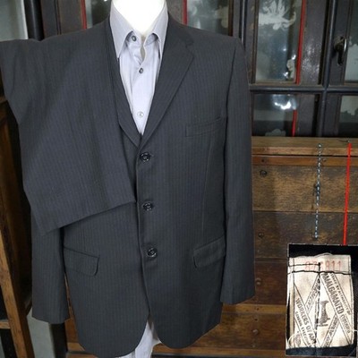 1960s Griffon Clothes 2 Piece Suit Mens 40r 32X30 Black Stripe 3 Button SV