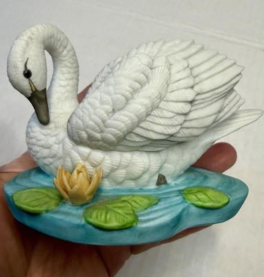 Vintage Porcelain ''Whistling Swan'' John James Audubon Collection 1986