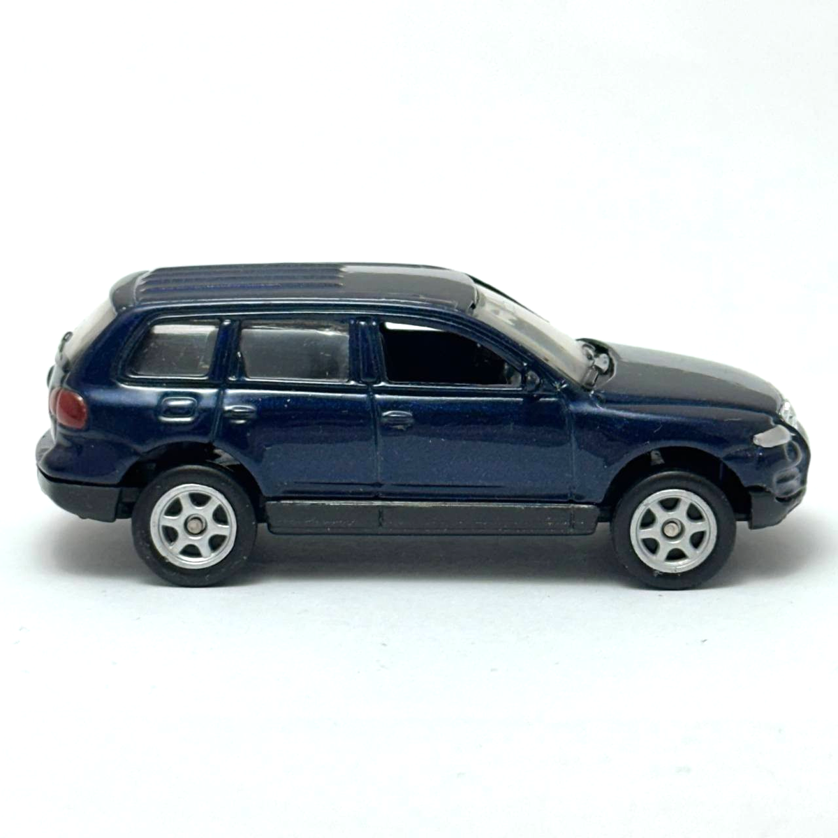 Volkswagen Touareg R5 TDI Blue Welly 1:60 1:64 Series 52256 3