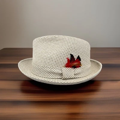 Bee Hats STL MO Fedora Mens Medium Tan Houndstooth Feather Dress Hat Union Made - Image 1 of 4