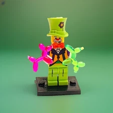 #0534 - Balloon Animal Artist (Clown Suit)