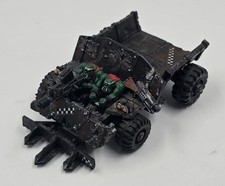 Wartrukk Space Ork War Buggy Orks Warhammer 40K classic vintage top painted