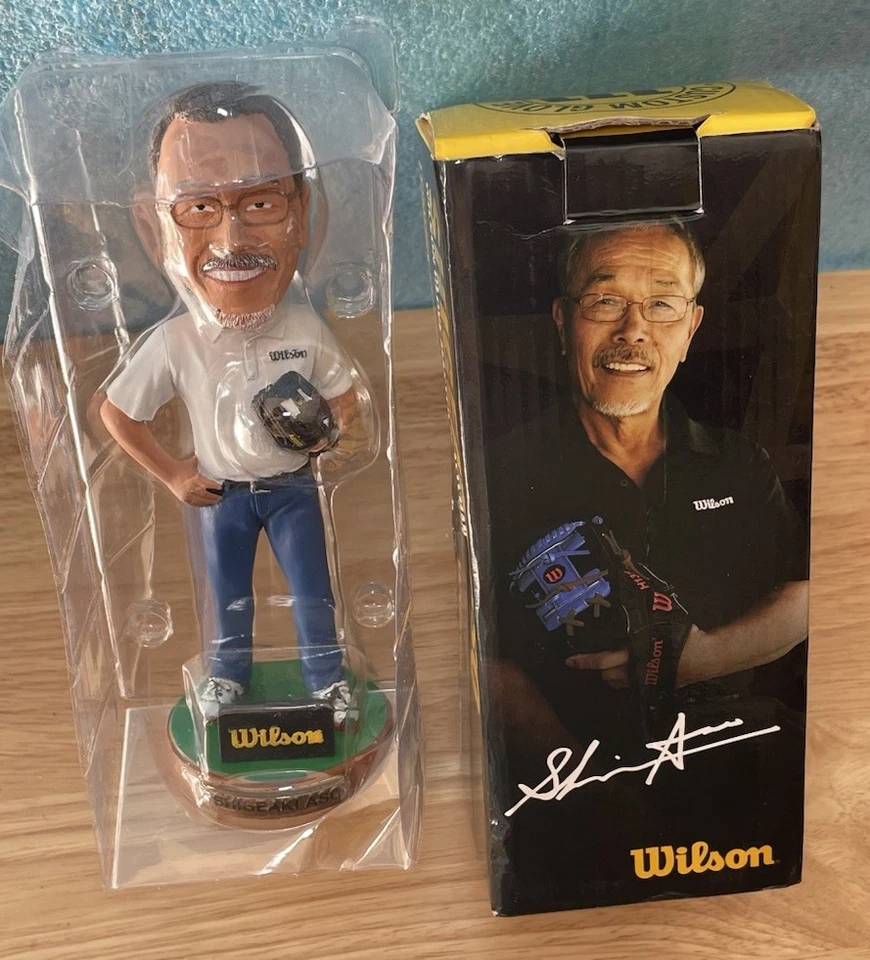 2015 Shigeaki Aso, Limited/Collectors Edition Bobble Head, Wilson Glove Master! - Image 4 of 4