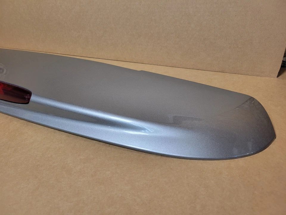 2002-2009 Chevrolet Trailblazer Rear Liftgate Spoiler 3rd Brake Light Panel OEM - Image 4 of 4