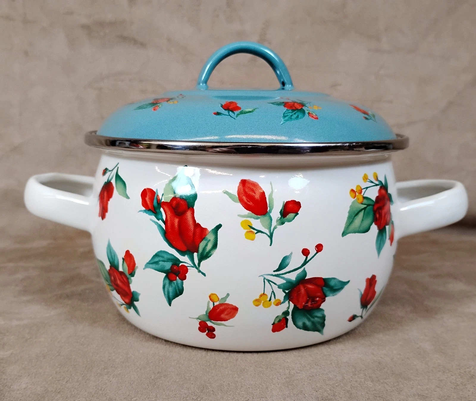 Pioneer Woman Enamel on Steel 1 Qt Mini Dutch Oven Cheerful Rose Pattern Unused