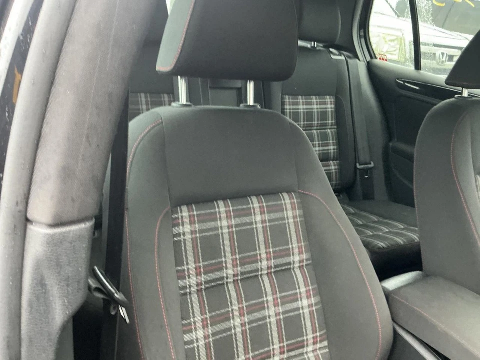 Passenger Front Seat Bucket Cloth Manual Interlagos Fits 10-14 GOLF 861178 - Изображение 2 из 4