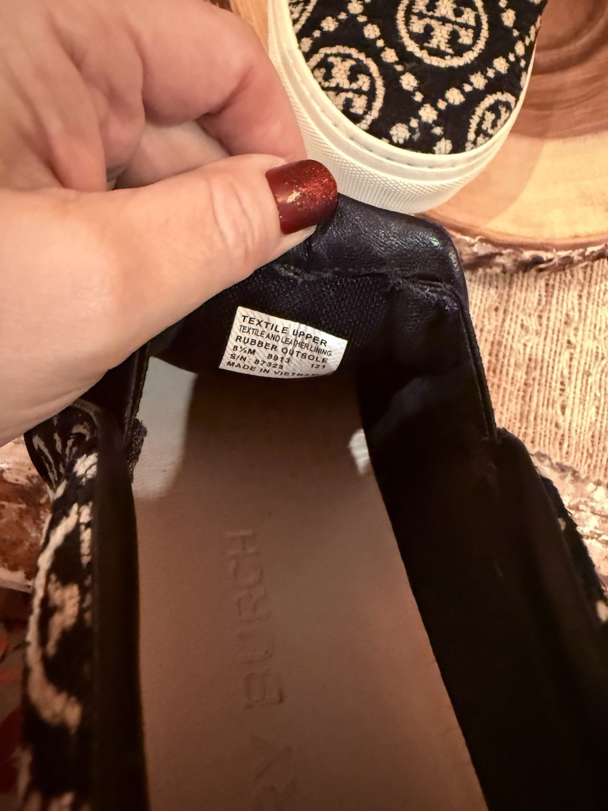 Tory Burch "T" Monogram Ladybug Slip-on Fabric logo sneakers Sz-8.5 268$ thumbnail 10