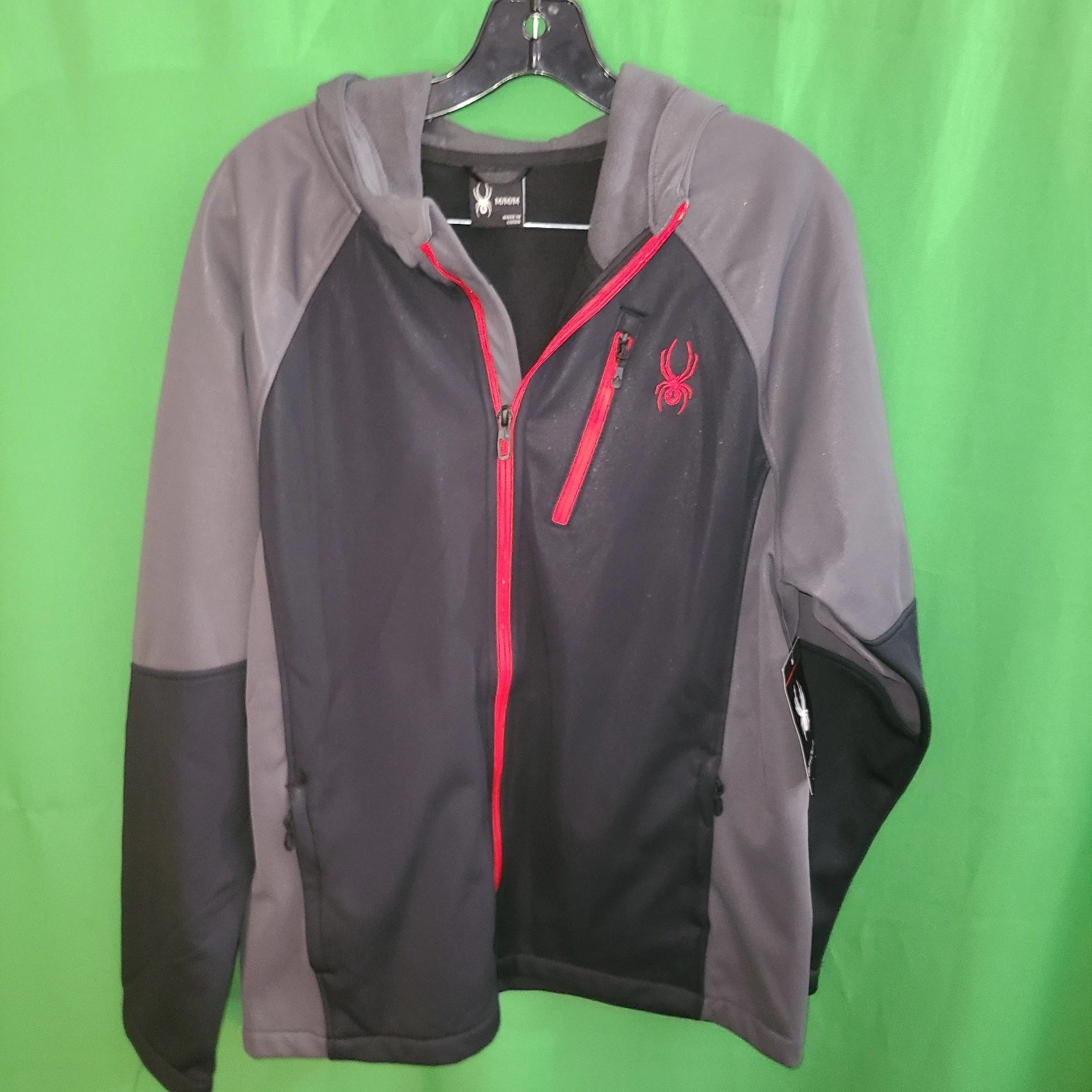 B165) NWT SPYDER medium men's soft shell zip up jacket hoodie pockets gray black