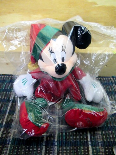 DISNEY STORE MINNEY MOUSE ELF XMAS EXCLUSIVE 16" plush Authentic NEW tags & BAG - Picture 2 of 5